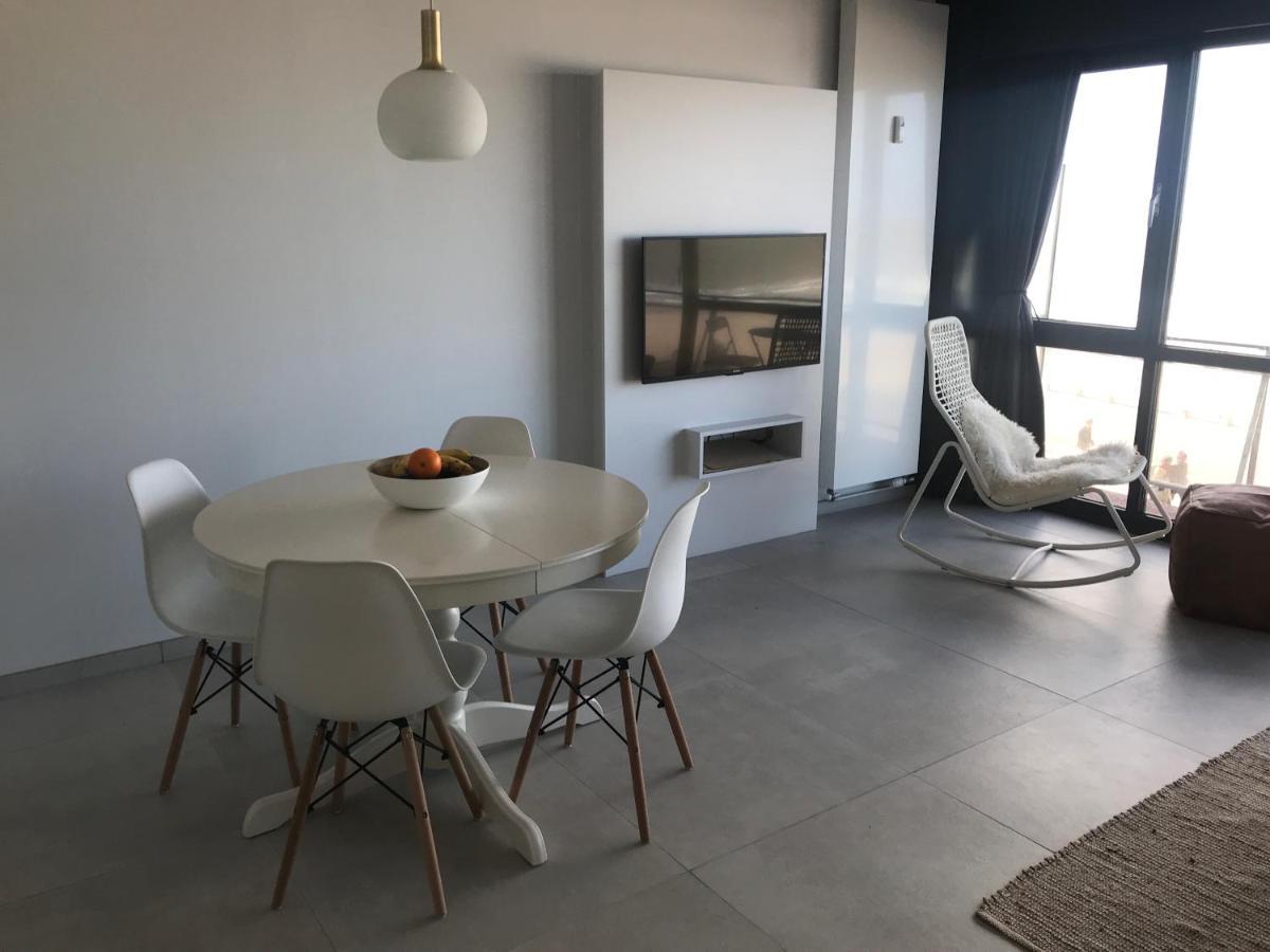 Panoramic Seaview Apartment With Free Private Garage ออสเทนด์ ภายนอก รูปภาพ