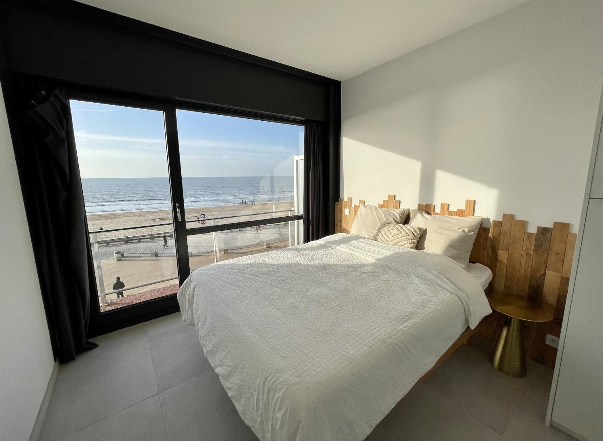 Panoramic Seaview Apartment With Free Private Garage ออสเทนด์ ภายนอก รูปภาพ