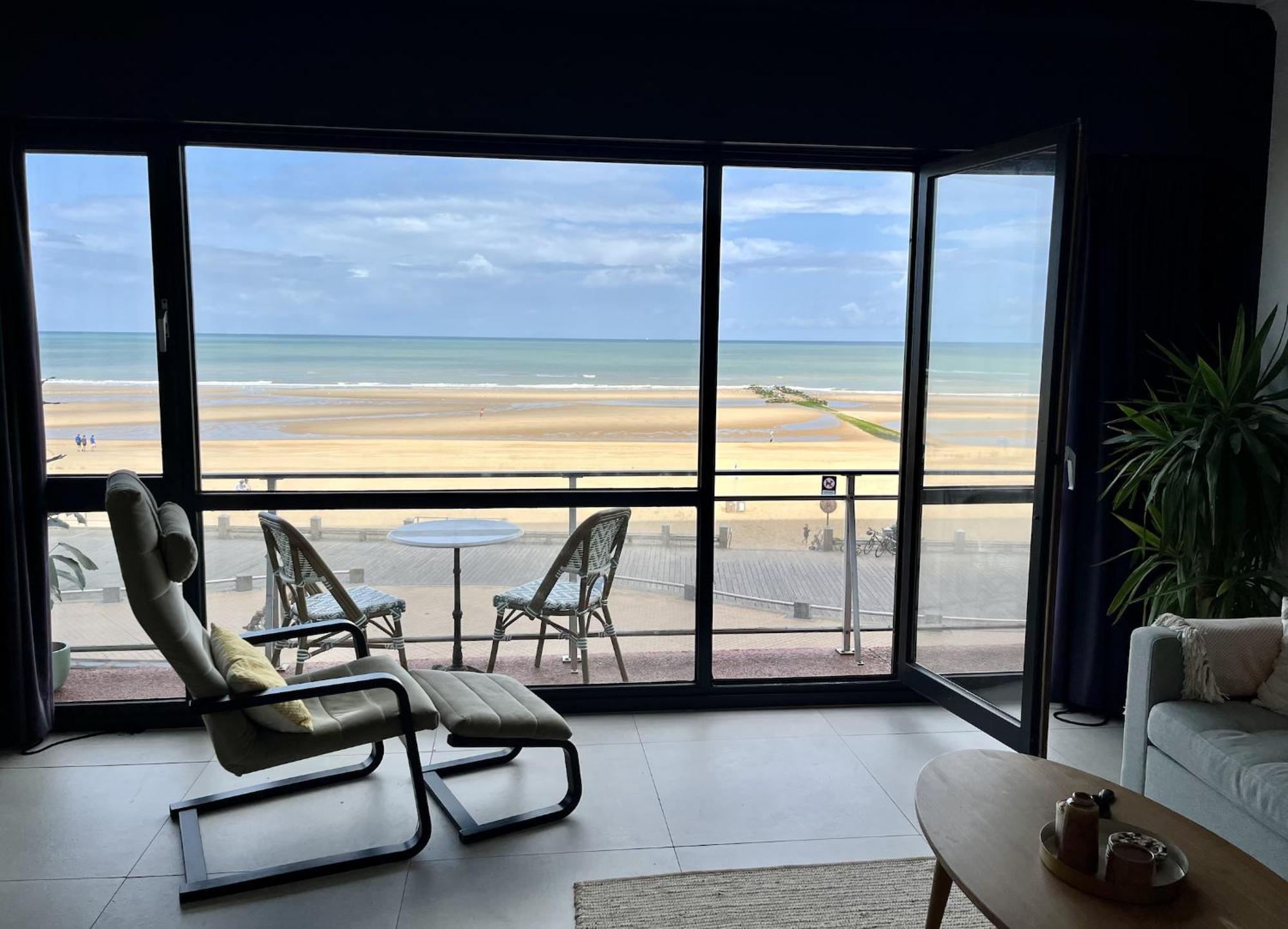Panoramic Seaview Apartment With Free Private Garage ออสเทนด์ ภายนอก รูปภาพ