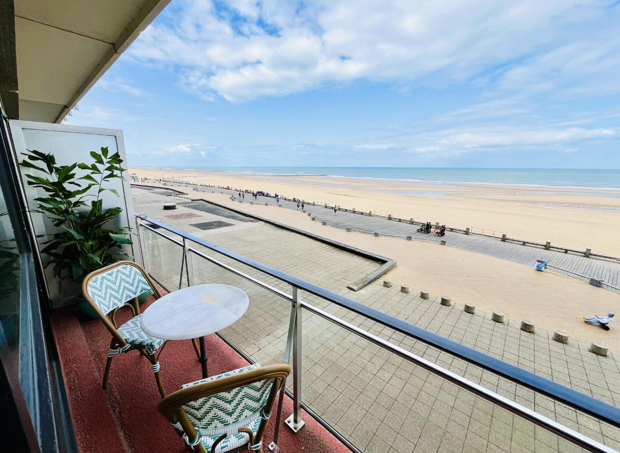 Panoramic Seaview Apartment With Free Private Garage ออสเทนด์ ภายนอก รูปภาพ