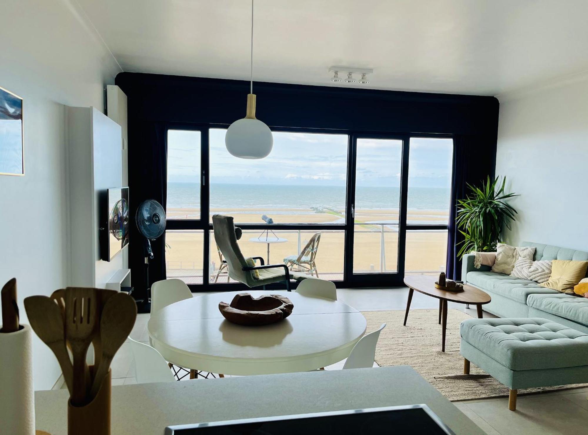 Panoramic Seaview Apartment With Free Private Garage ออสเทนด์ ภายนอก รูปภาพ